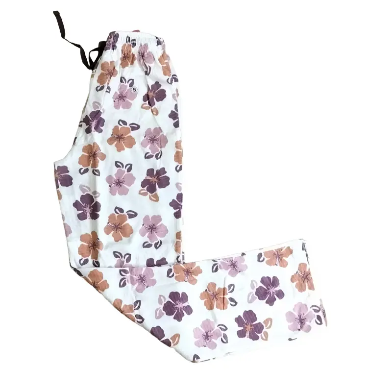 Big flowers in white